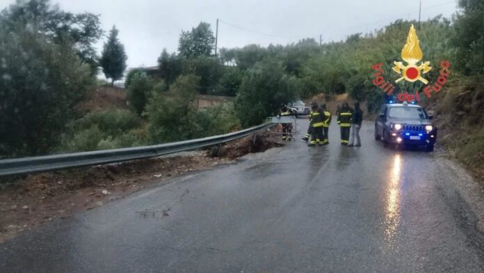 frana tratto della SP26 nel Catanzarese