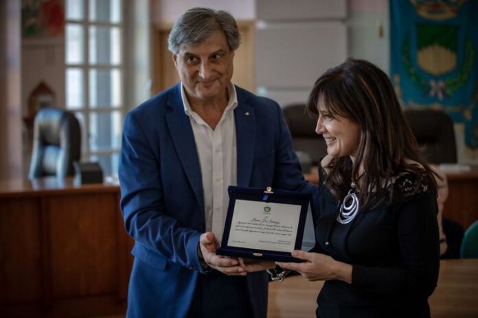 il momento della premiazione Maria Pia Iannuzzi