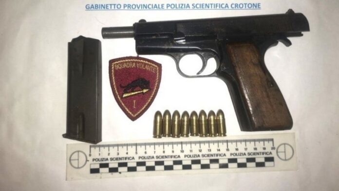 pistola crotone matricola abrasa