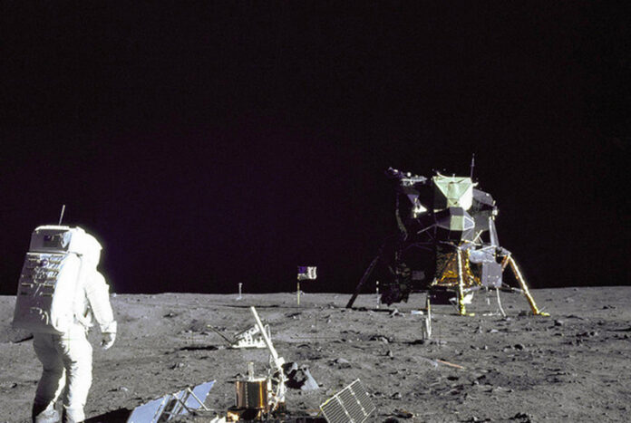 sbarco luna apollo 11