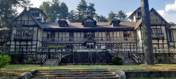 Albergo delle Fate, Villaggio Mancuso (CZ), fonte portale I Luoghi del Cuore (1)