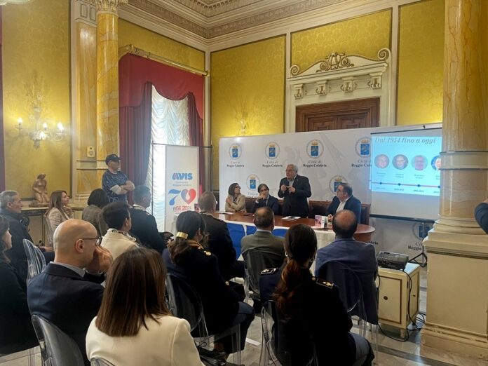 Presentazione libro fotografuco 70 anni Avis comunale Reggio (3)