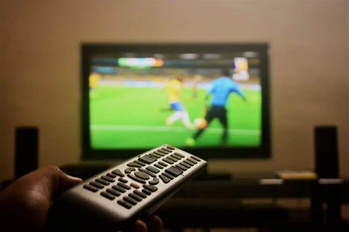calcio televisione_pexels photo
