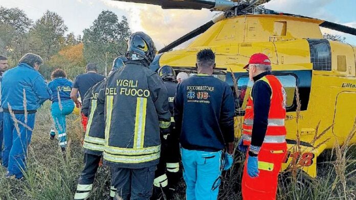 elisoccorso anziano auto scarpata