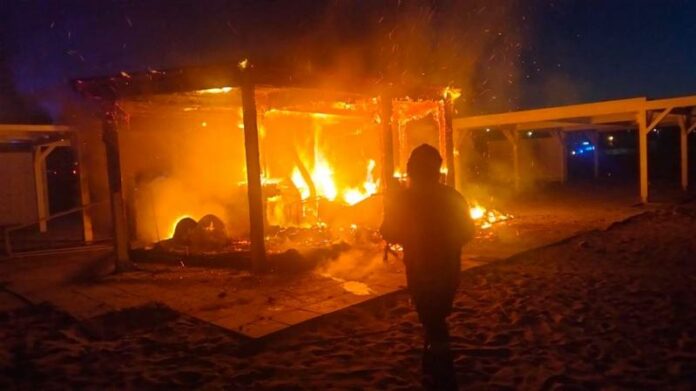 incendio stabilimento roccella