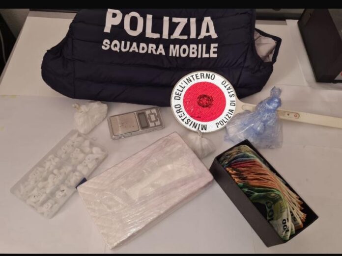 operazione polizia Crotone