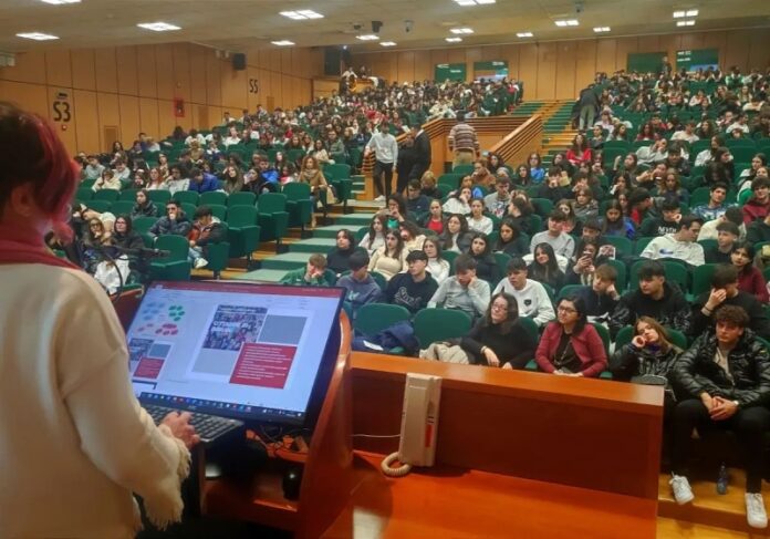 unical apre le porte agli studenti
