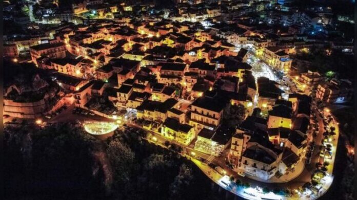 San Lucido_notte alto