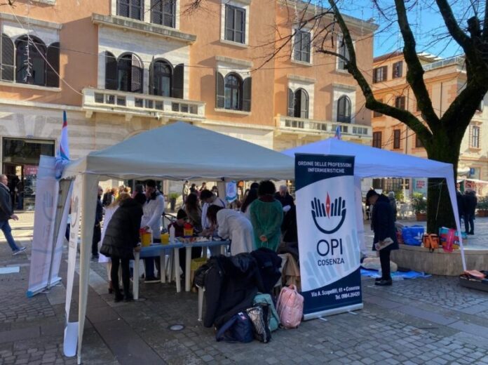 infermieri Opi in piazza per la prevenzione