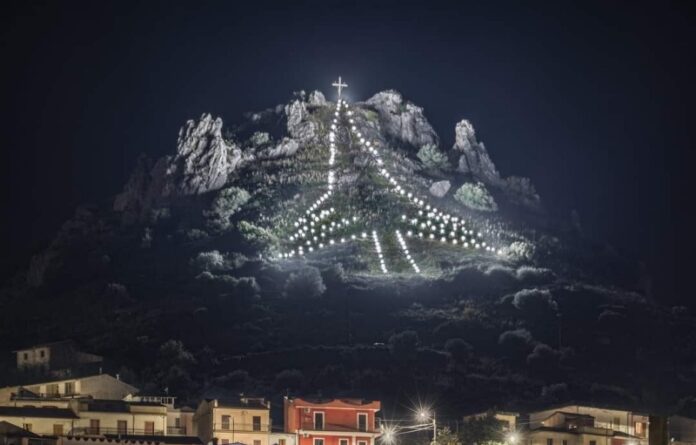 albero Natale francavilla marittima