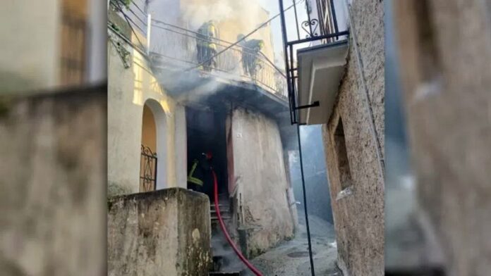 incendio abitazione paludi