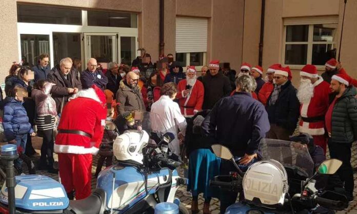 reggio gom babbo natale moto polizia