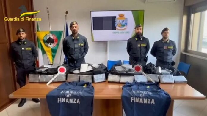 maxi sequestro cocaina gioia tauro