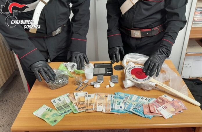 arresto droga Fuscaldo