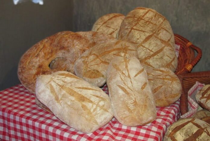pane tradizionale calabrese acri