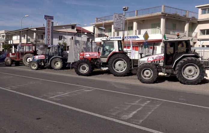 protesta agricoltori trattori botricello