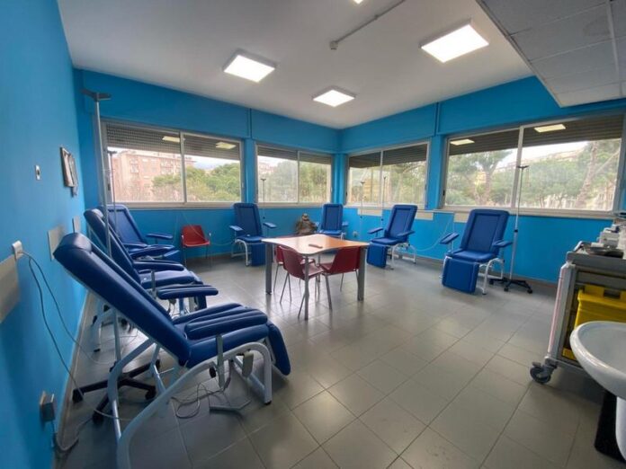 donazione sedie reparto microcitemia