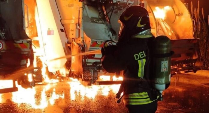 incendio parcheggio tropea