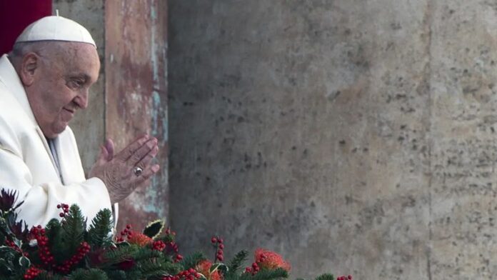 papa francesco_prega