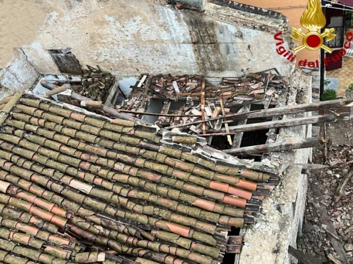 crollo tetto stefanaconi