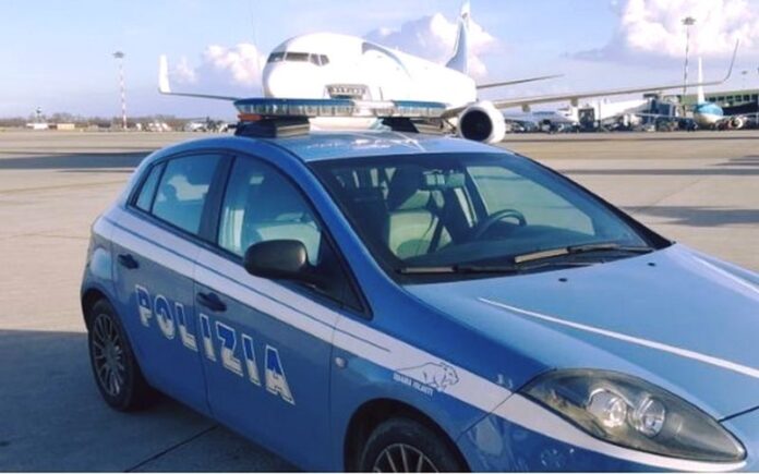 aeroporto auto polizia