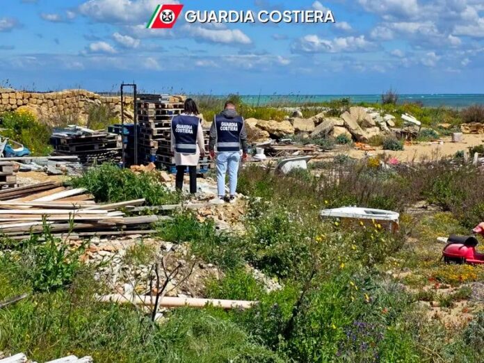 discarica e manufatti crotone