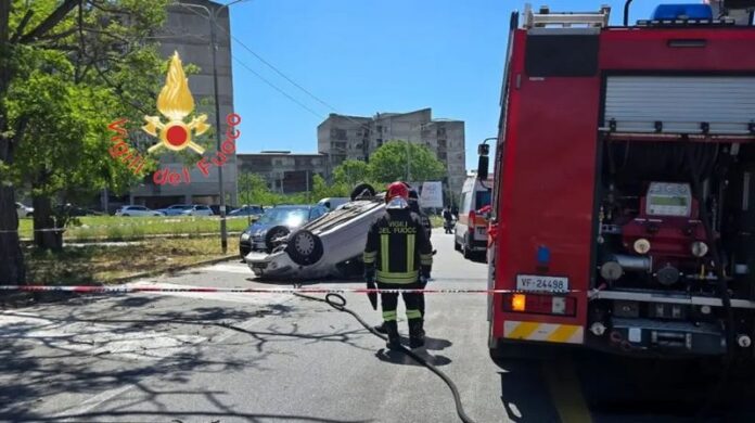 incidente auto ribaltata catanzaro