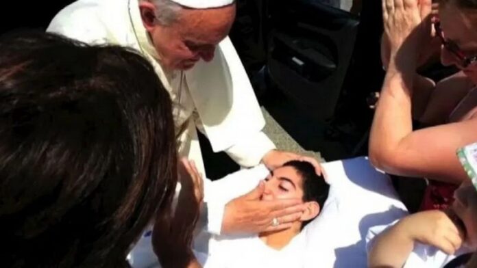 papa francesco e roberta_cassano