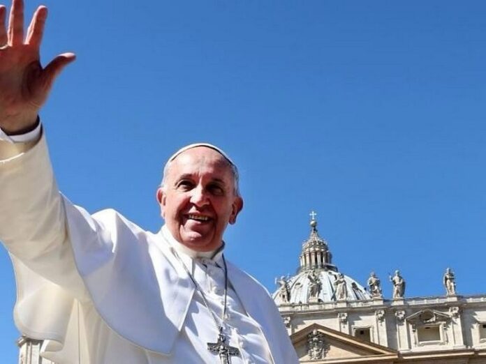papa francesco saluto
