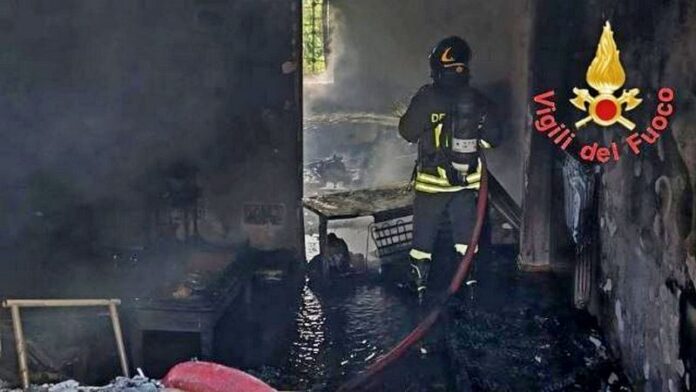 Incendio in abitazione ad Amaroni