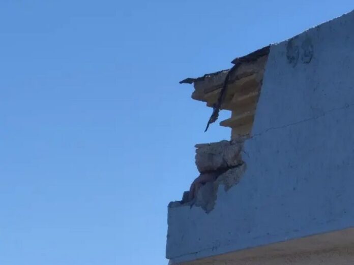 Soverato fulmine su palazzo