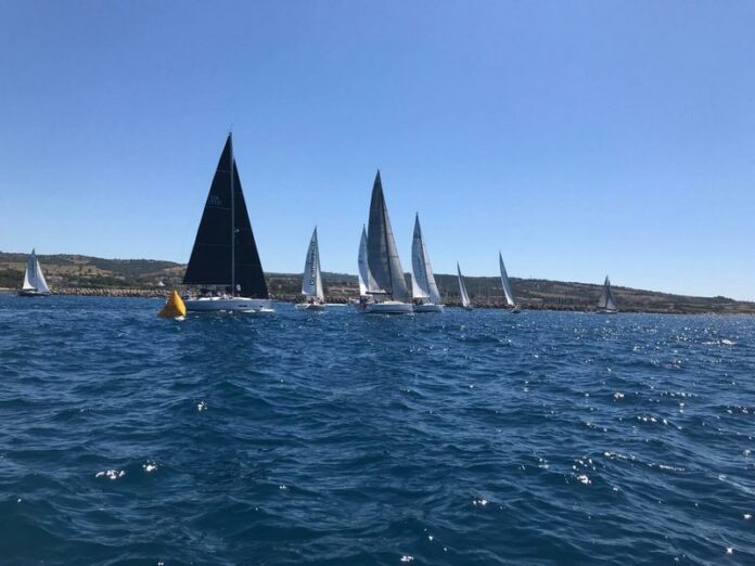 ambiente mare italia veleggiata