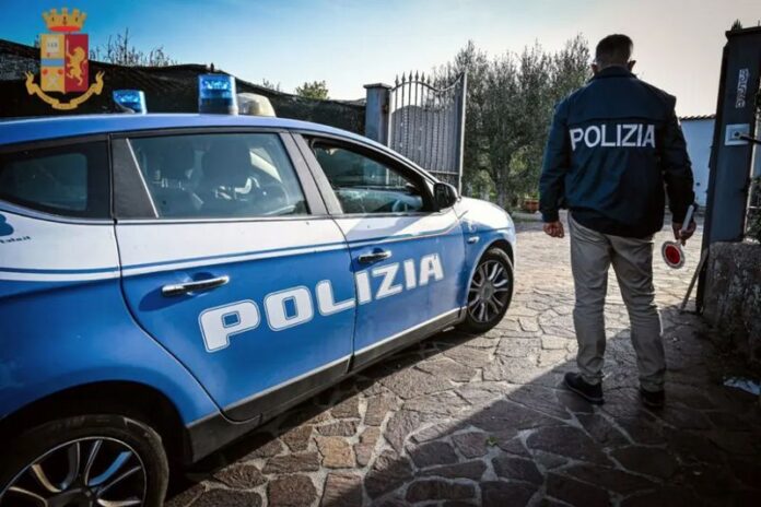 auto polizia poliziotto_2