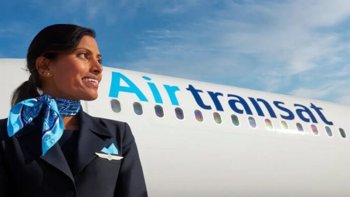 Air Transat hostess aereo Italy