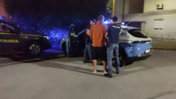arresto scafisti crotone_2025