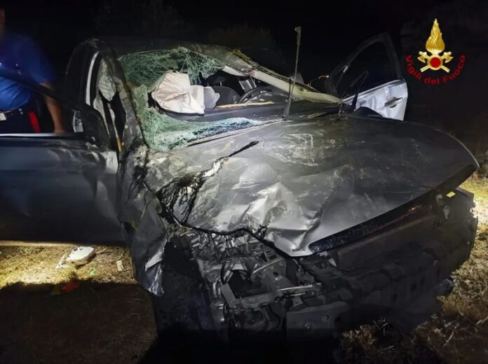 auto ribaltata san pietro apostolo