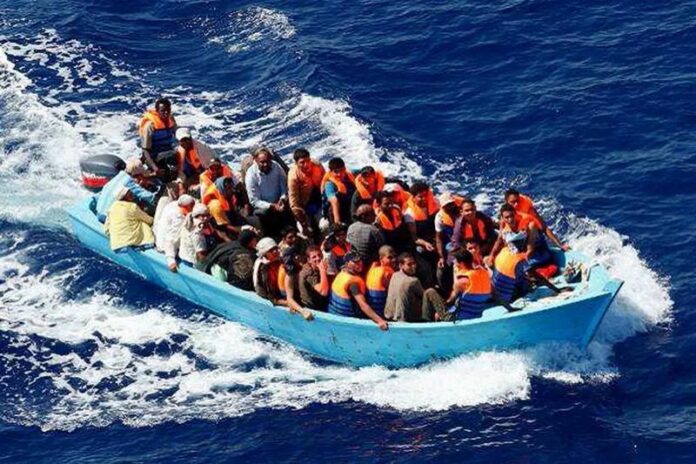 barcone migranti scafisti