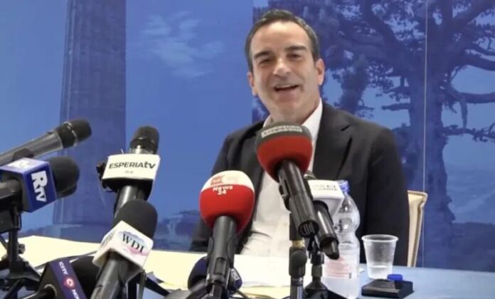 conferenza stampa occhiuto