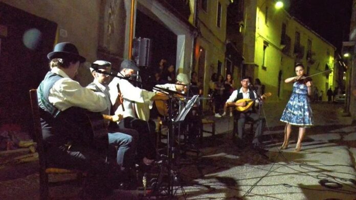 esibizione serenate bisignano_ passato