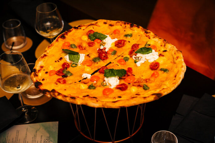 pizza_pane_pomodoro_ruota_carro