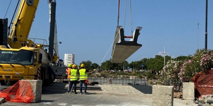 posa travi Ponte sul Calopinace