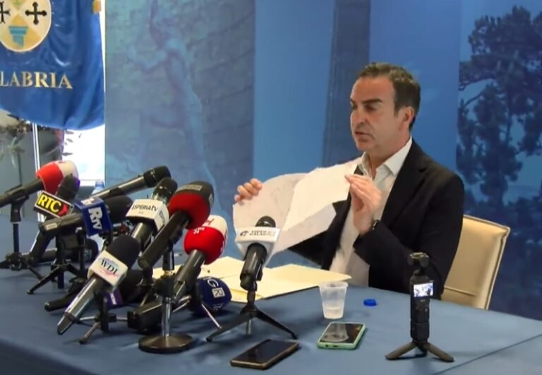 Sanità in Calabria, Occhiuto rassicura sul PNRR: «Ritardi colmati, ora monitoraggio serrato»