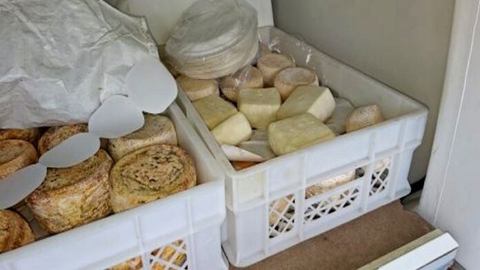 sequestro prodotti caseari
