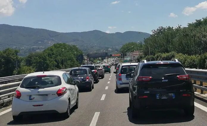 traffico bloccato autostrada