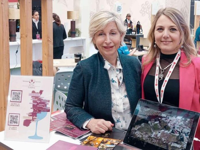 DORINA BIANCHI E PAOLA A. SCUTICCHIO