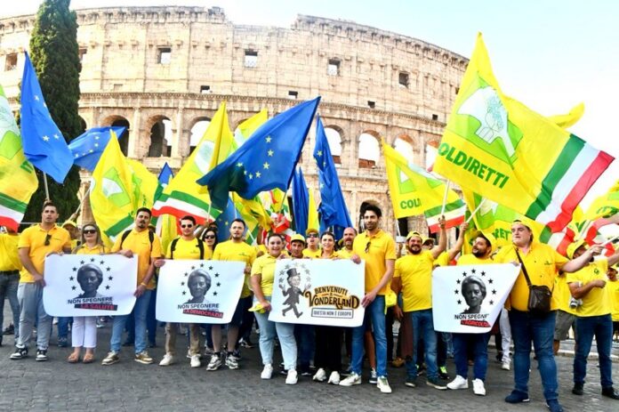 Roma - Colosseo protesta coldiretti