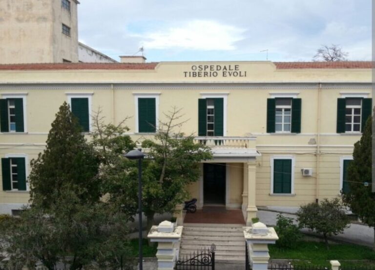 Cosa succede all’ospedale di Melito Porto Salvo? Il direttore Lagana’ sospende le attività chirurgiche d’urgenza?