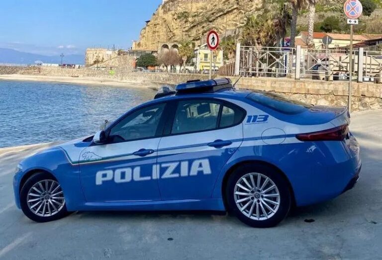 auto polizia mare