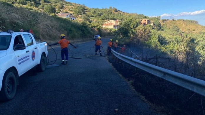 incendio volontari protezione civile