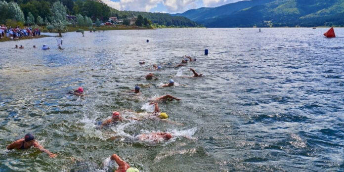 nuoto acque libere lago arvo